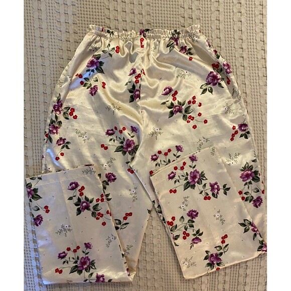 Secret Treasures Pajama Pants Size Medium Cream w/floral Silky Feel Comfortable - Picture 5 of 10